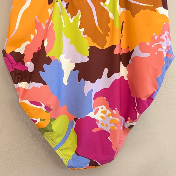 Catalina Abstract Floral Pattern Swimsuit w Criss Cross Back - Picture 14 of 15